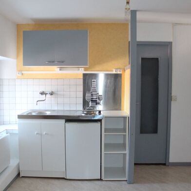 Appartement 1 pièces 370 €