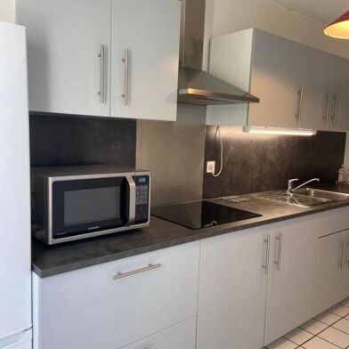 Appartement 3 pièces 1180 €