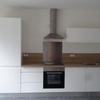 Maison 3 pièces 775 €