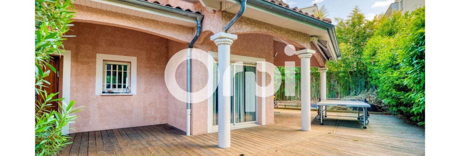 Maison 7 Pièces 220 m² à vendre à Bron (69500)