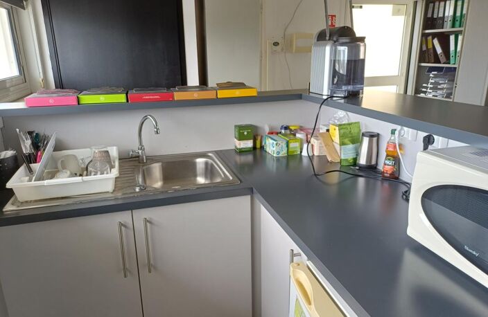 Bureaux 113.32 m² avec 7 parkings secteur Nord — photo 5