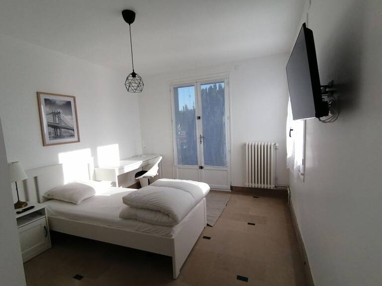 CHAMBRE MEUBLÉE À Louer — photo 1