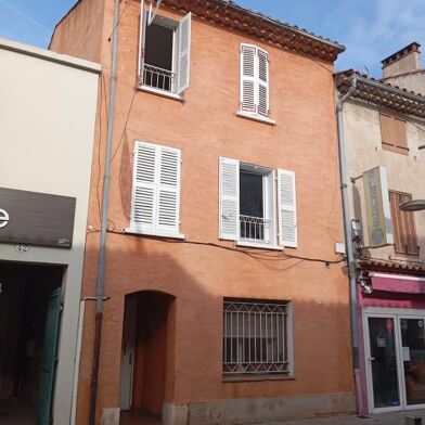 Immeuble  384000 €