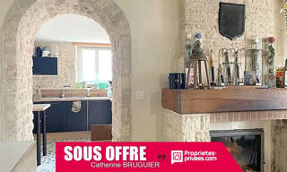 Maison 10 Pièces 220 m² à vendre à La Ronde (17170)