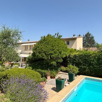 Maison 7 pièces 495000 €