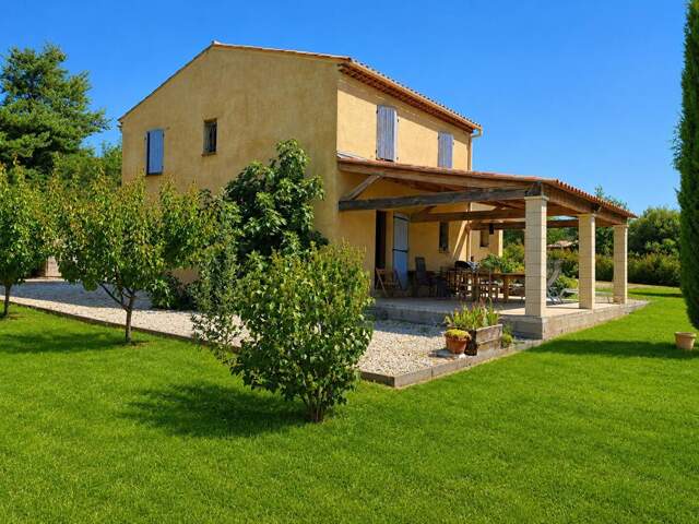 BELLE VILLA 124 M² AVEC GARAGE SUR UN TERRAIN DE 3600 M² - AUREL 84390  399000 — photo du bien