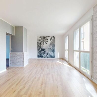 Appartement 4 pièces 158000 €