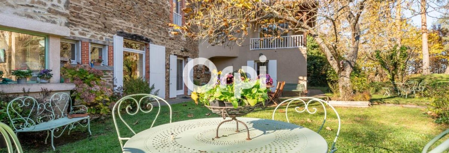 Maison 5 Pièces 237 m² à vendre à Saint-Martin-en-Haut (69850)