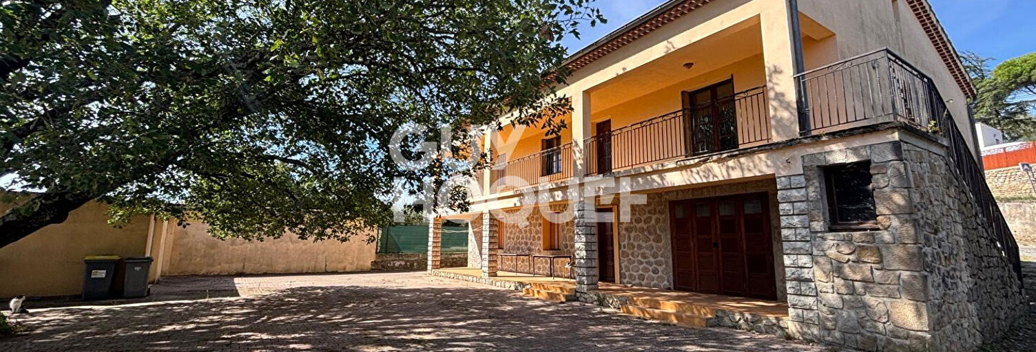 Maison 10 Pièces 220 m² à vendre à Saint-Étienne-de-Fontbellon (07200)