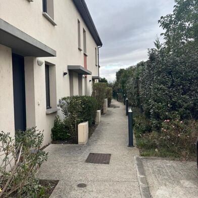 Maison 3 pièces 841 €