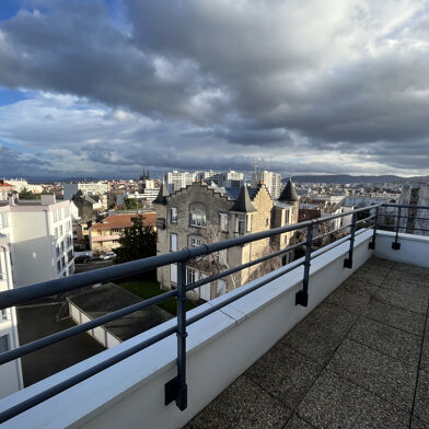 Appartement 2 pièces 700 €