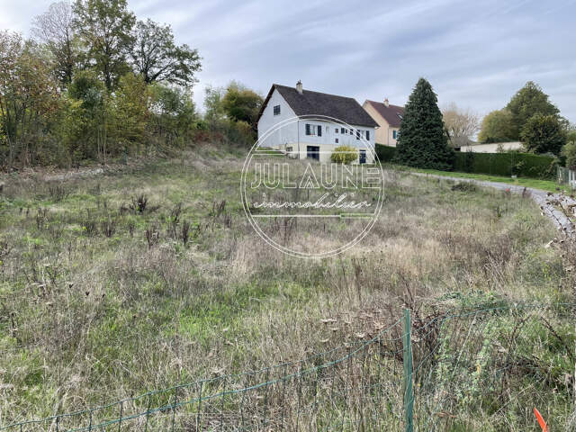 Terrain constructible de 1140 m2 à Feytiat — photo du bien