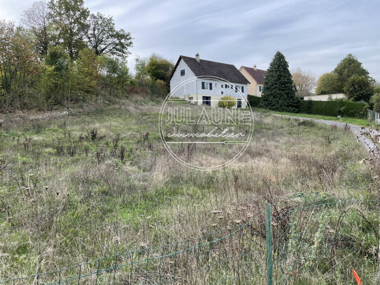 Terrain constructible de 1140 m2 à Feytiat — photo 1