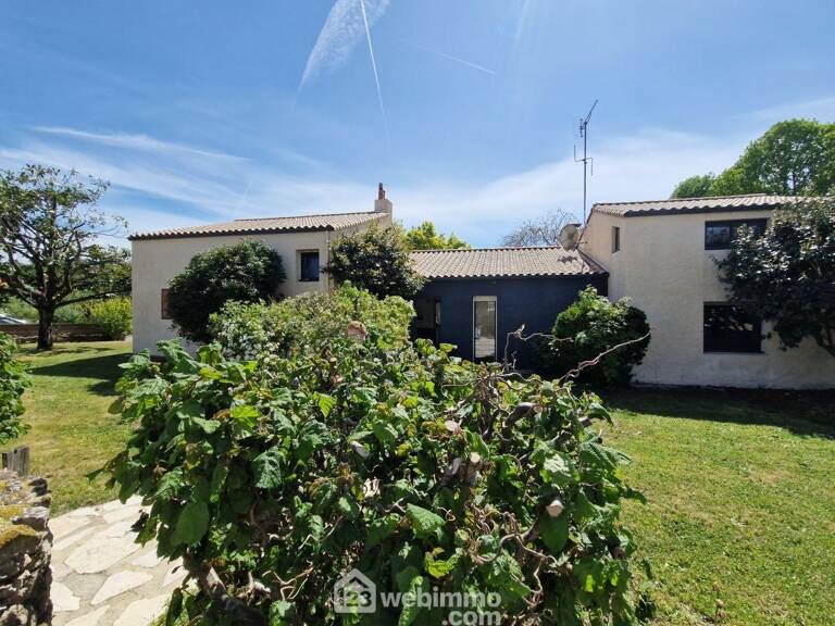 Maison - 160m² - Aubigny-Les Clouzeaux — photo 1
