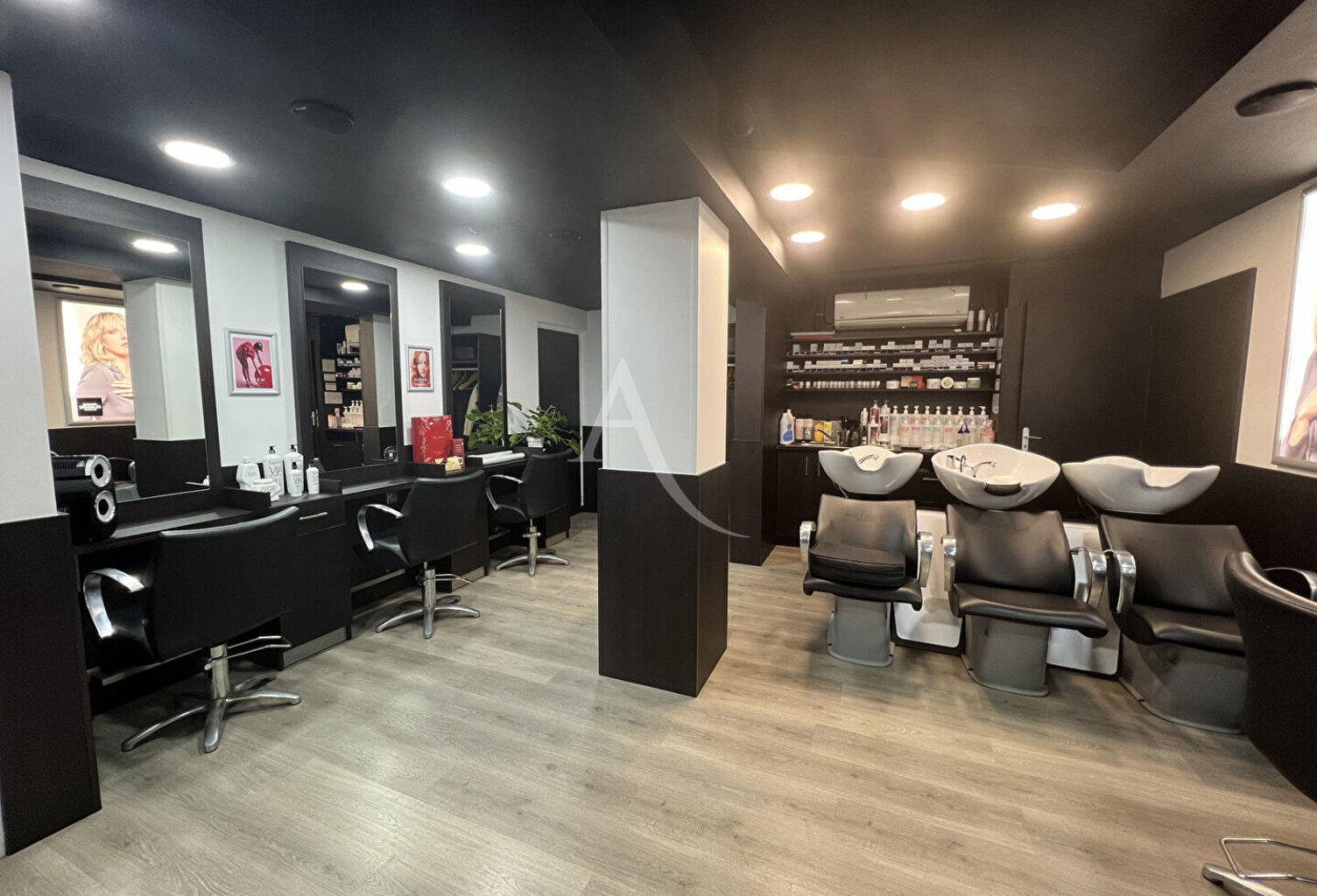 À VENDRE ? Fonds de commerce Salon de Coiffure Castanet Tolosan 60 m2 — photo 1