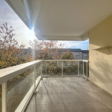 Appartement 4 pièces 1212 €