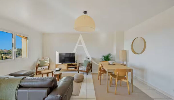 Appartement 3 pièces  à louer Carqueiranne 83320