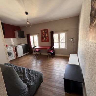 Appartement 1 pièces 300 €