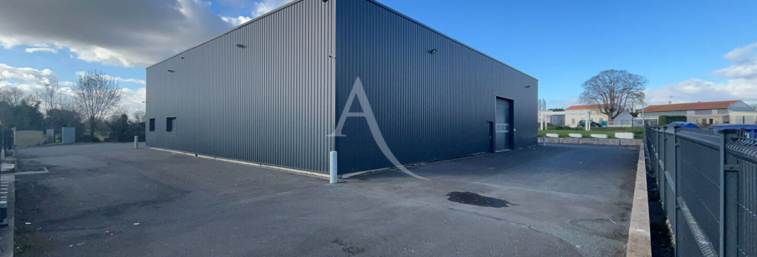 Commerce  480 m² à louer à Tonnay-Charente (17430)