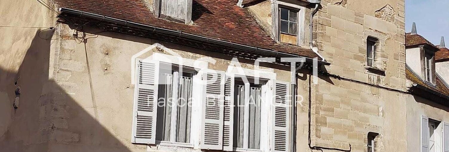 Immeuble  83 m² à vendre à Chantelle (03140)