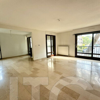 Appartement 5 pièces 1900 €