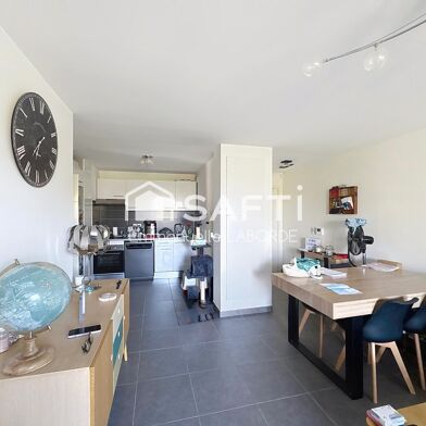 Appartement 3 pièces 213000 €