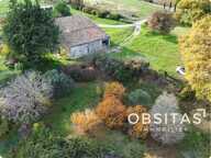 Corps de ferme avec 40 hectares de terrain — photo 2