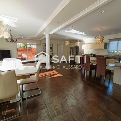 Maison 6 pièces 549000 €