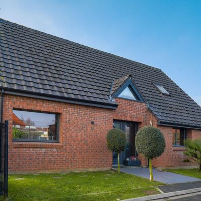 Maison 6 pièces 432600 €