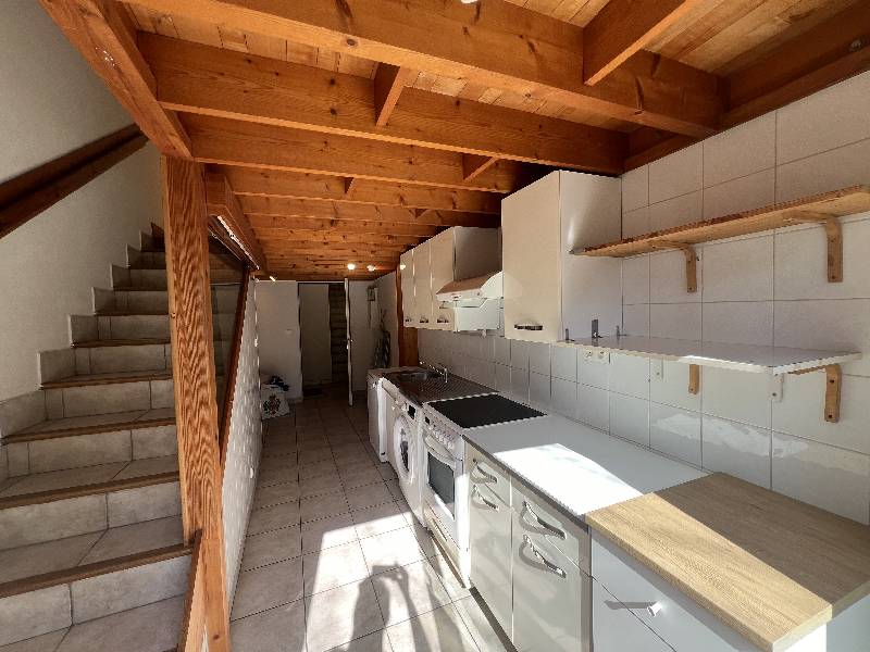 Location T3 50 m² à Caluire-Et-Cuire 991 ¤ CC /mois