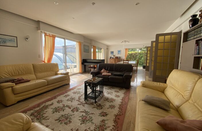 Villa de 200 m2 avec piscine proche plage — photo 2