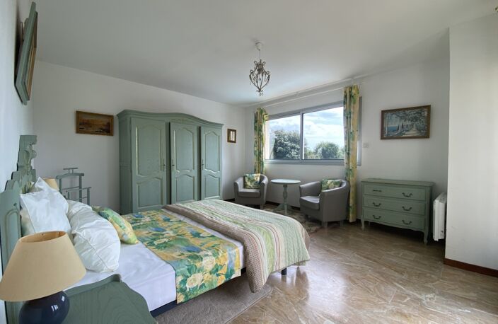 Villa de 200 m2 avec piscine proche plage — photo 4