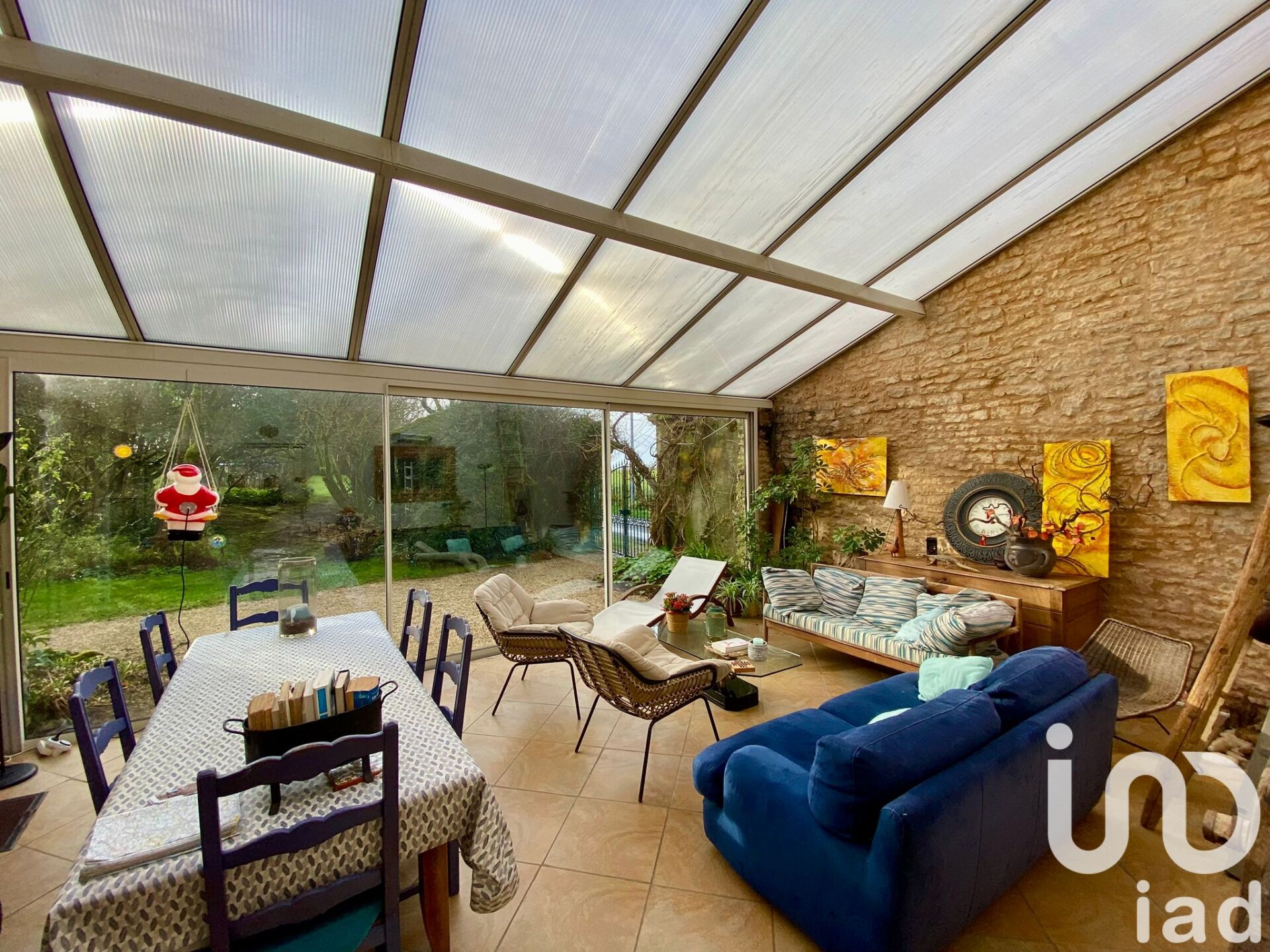 Nanteuil - 263m² - 6p. - 4ch.