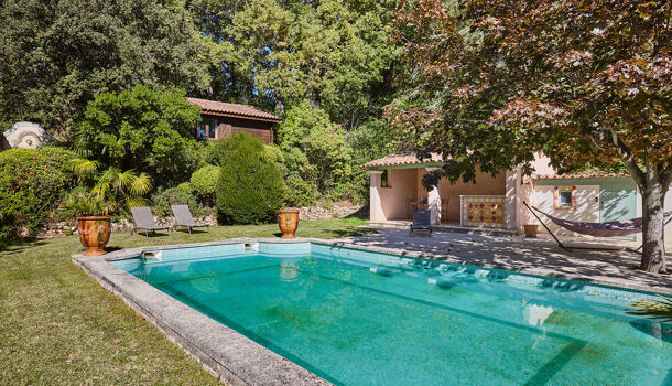 Villa / Maison 10 pièces  à vendre Venelles 13770