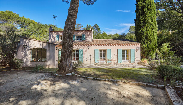 Villa / Maison 10 pièces  à vendre Venelles 13770