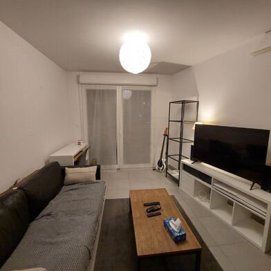 Appartement 2 pièces 866 €