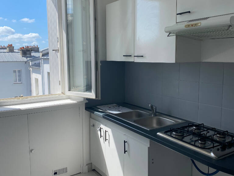 Appartement  quartier Hôpital maritime - rue de Lyon — photo 1