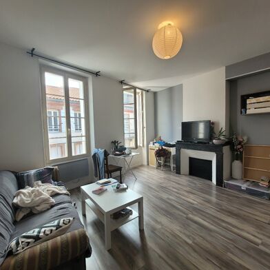 Appartement 2 pièces 330 €