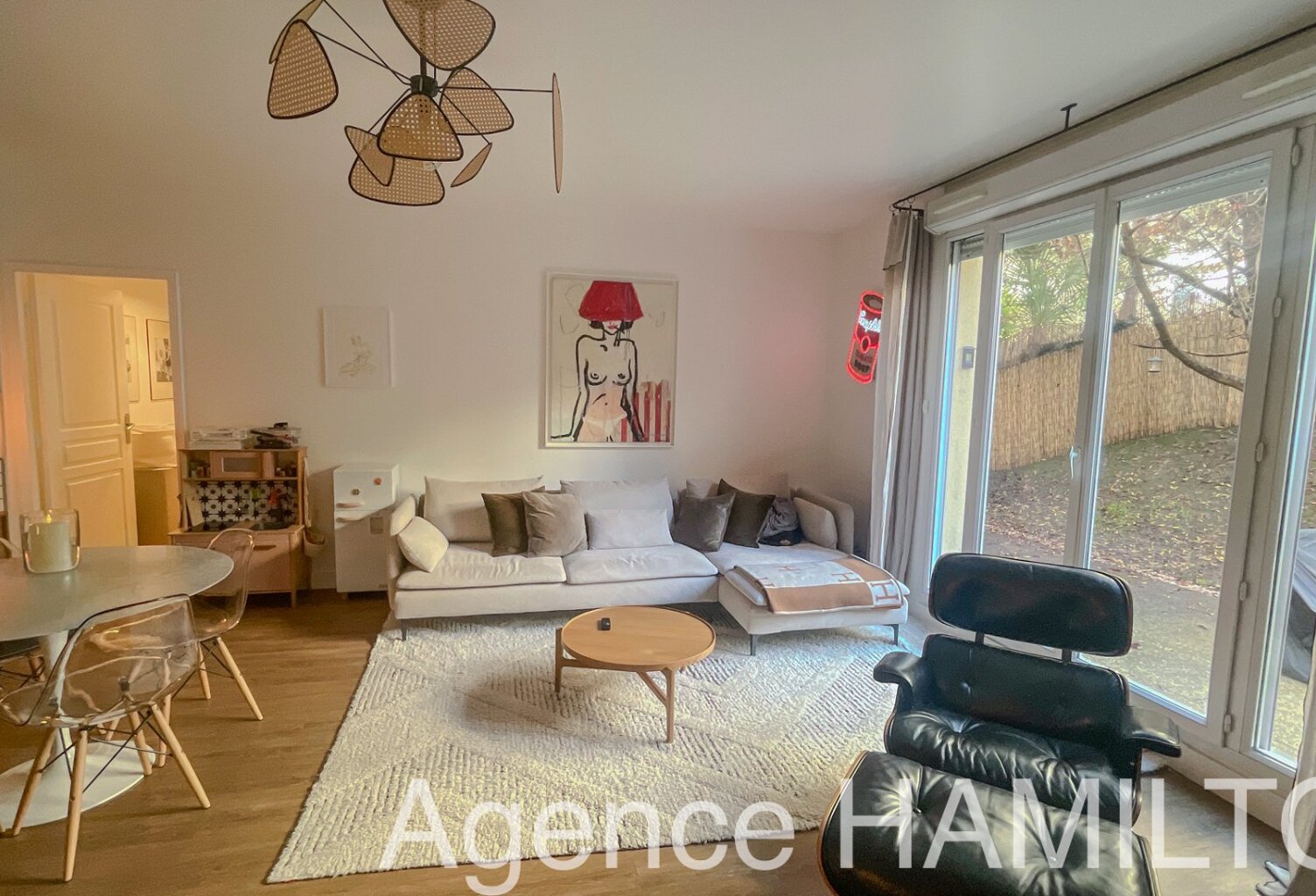 Appartement en rez-de-jardin — photo 1