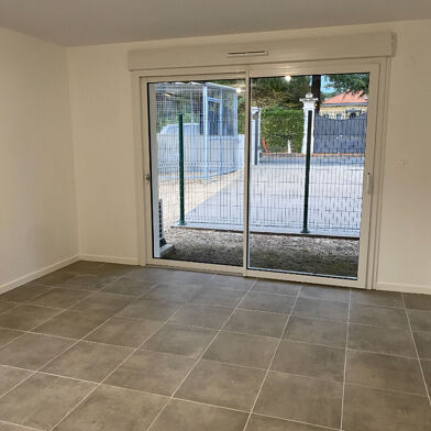 Appartement 1 pièces 540 €