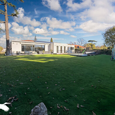 Maison 12 pièces 1600000 €