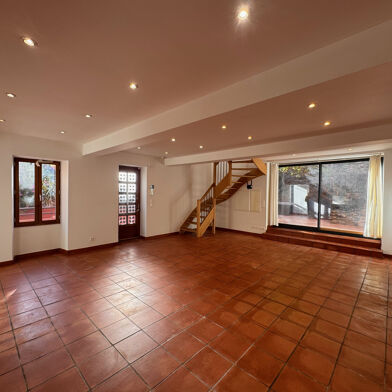 Maison 5 pièces 396000 €