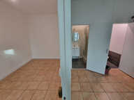 T2 rénové au Canet 13014 — photo 4