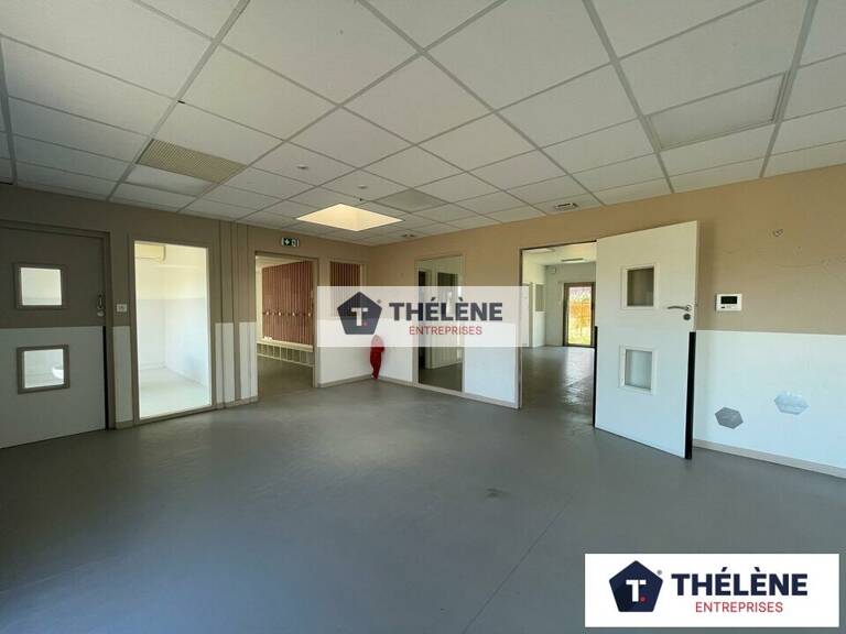 BUREAUX à VENDRE — photo 1
