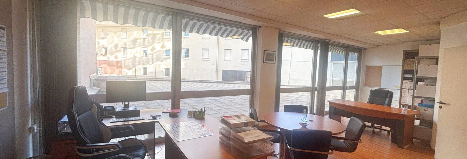 Bureau  86 m² à vendre à Nîmes (30900)