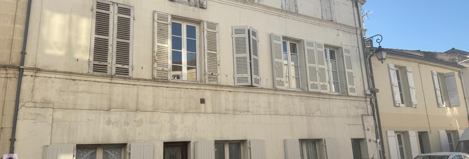 Immeuble  210 m² à vendre à Tonnay-Charente (17430)