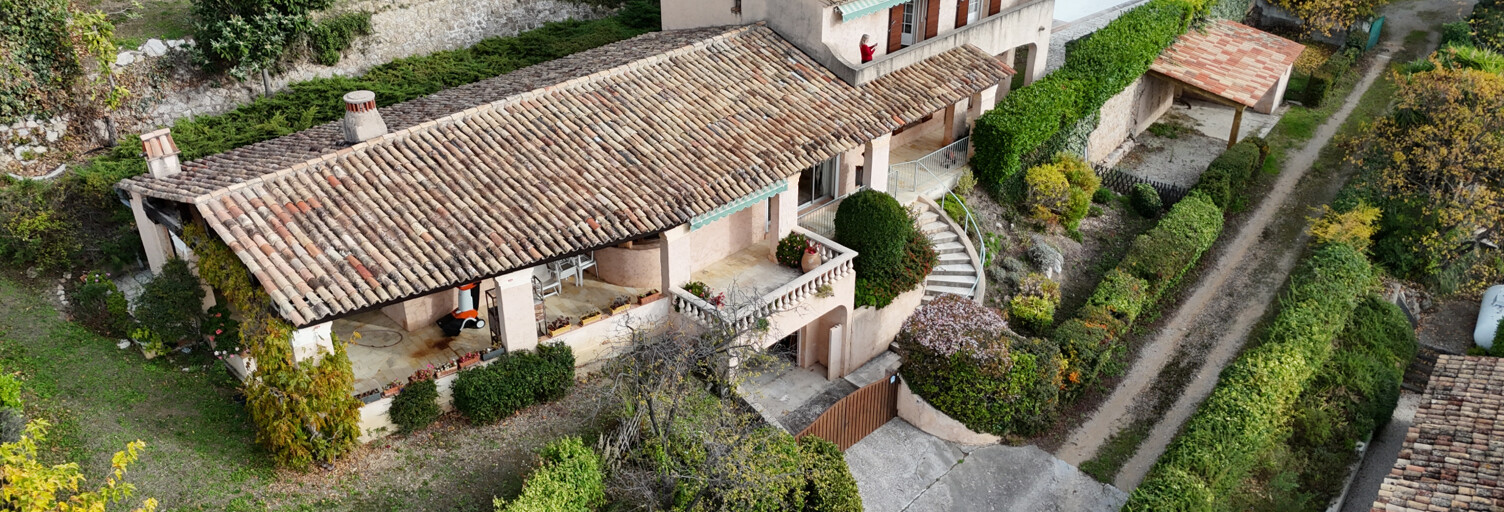 Maison 5 Pièces 189 m² à vendre à Saint-Jeannet (06640)