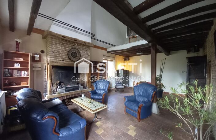 À découvrir : maison pleine d'âme et de caractère avec dépendances et terrain — photo 4
