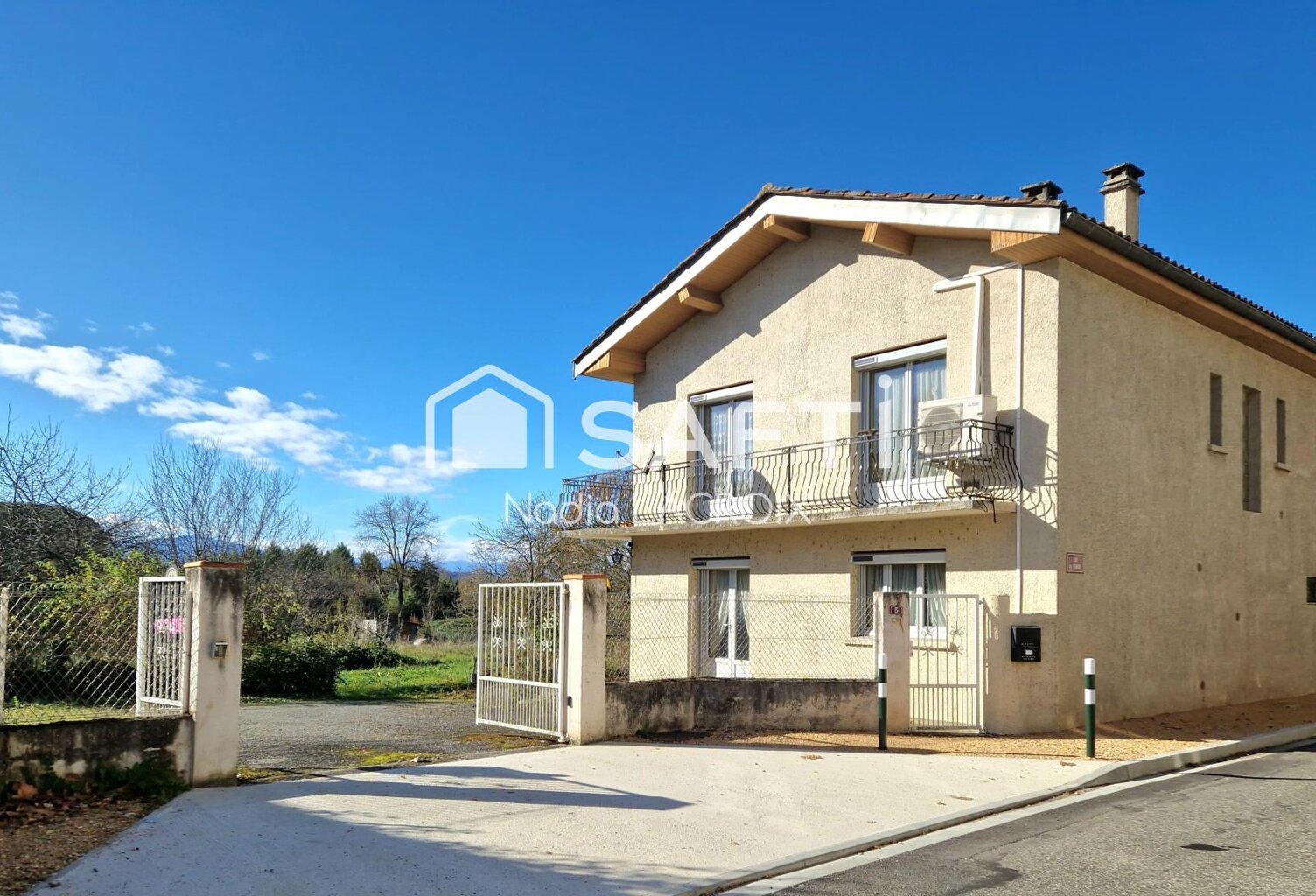 Maison 159 m², 4 Chambres possibilité de 1 supplémentaire ou créer 2 appartements — photo 1