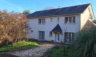 Maison 8 Pièces 233 m² à vendre à Saint-Sernin-du-Bois (71200)